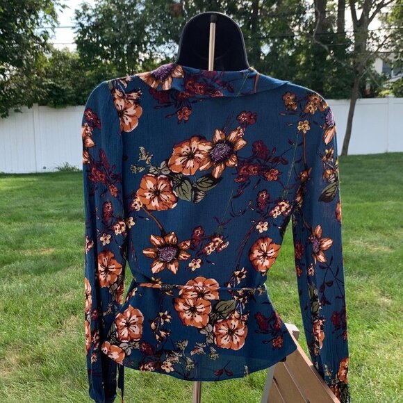 Blu Pepper Floral Wrap Boho Blouse size XS - Picture 11 of 16